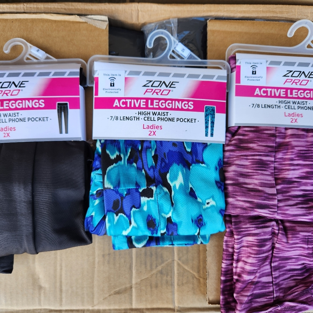 Three Ladies 2x Leggings